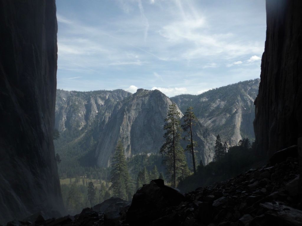 Looking straight out of the box canyon walls toward Yosemite Valley:
