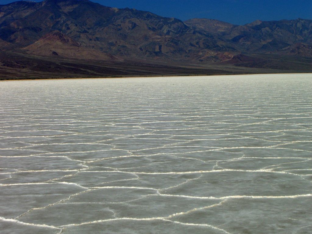 A beautiful look across the salt, which now has an appearance similar to small waves moving across the surface of a swimming pool or pond: