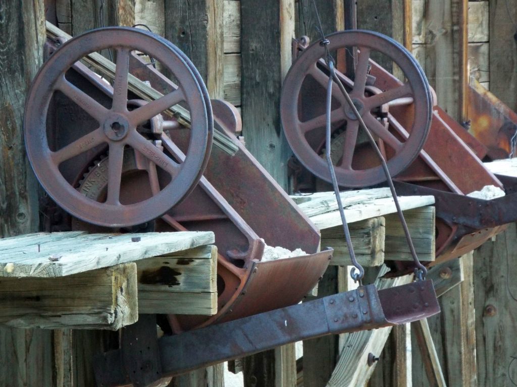 The chute mechanisms look like they are still operational: