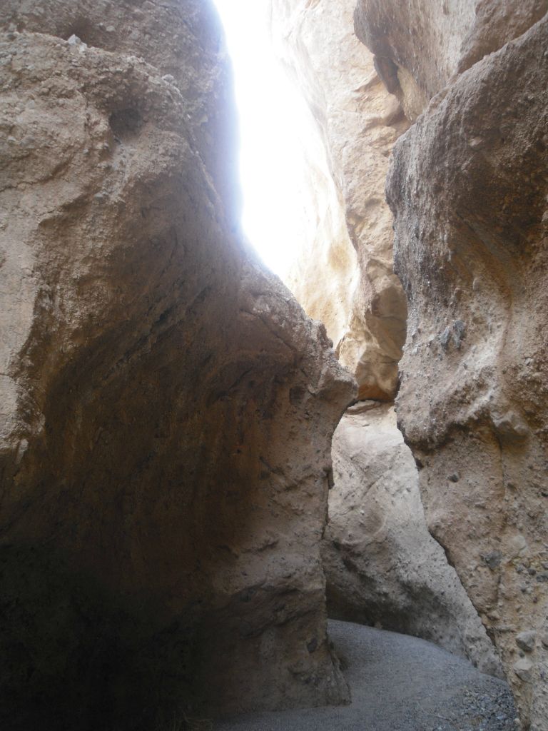 Soon the walls grew in height, which made the scenery more extraordinary: