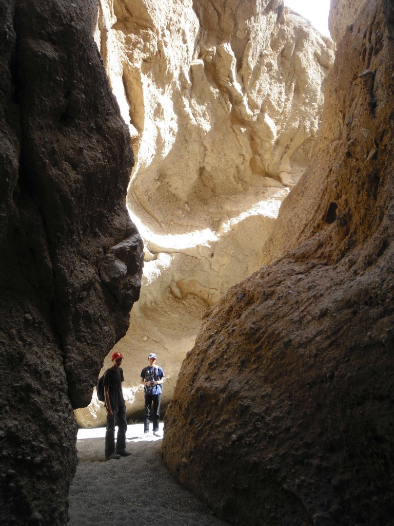 Jeremy and Jordan heading around the bend, very impressed: