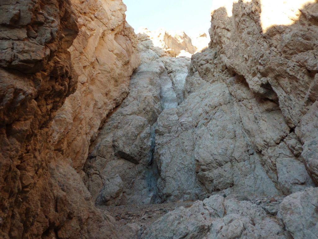 Just a little bit further and the canyon came to an abrupt end at this dry fall:
