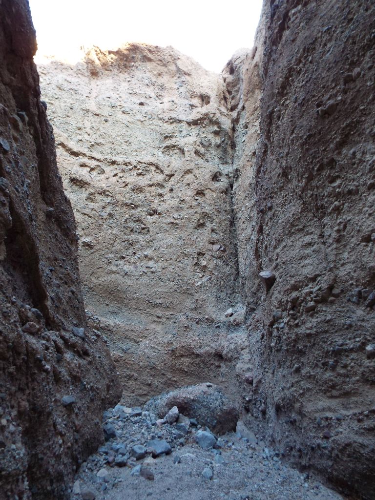 It's amazing that the best narrows of Slot #1 are above the major dry fall and have not been seen by hardly anyone: