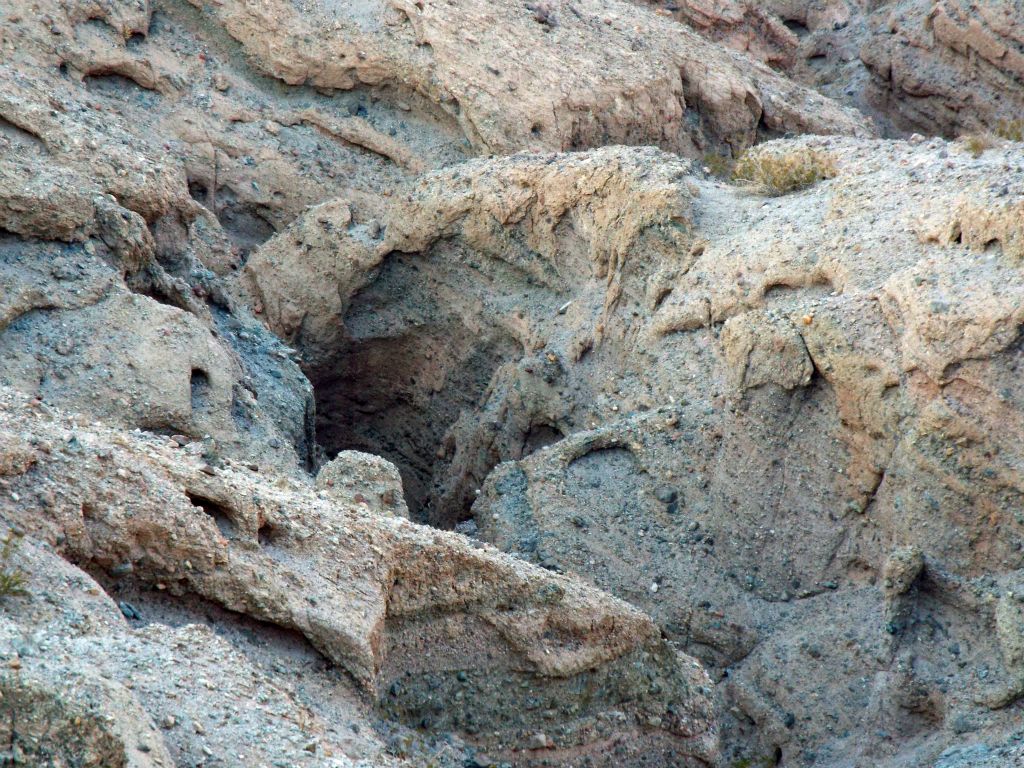 I'm thinking there could be another natural bridge in here, but I didn't have time to check out the upper portions of Slot #2 on this hike: