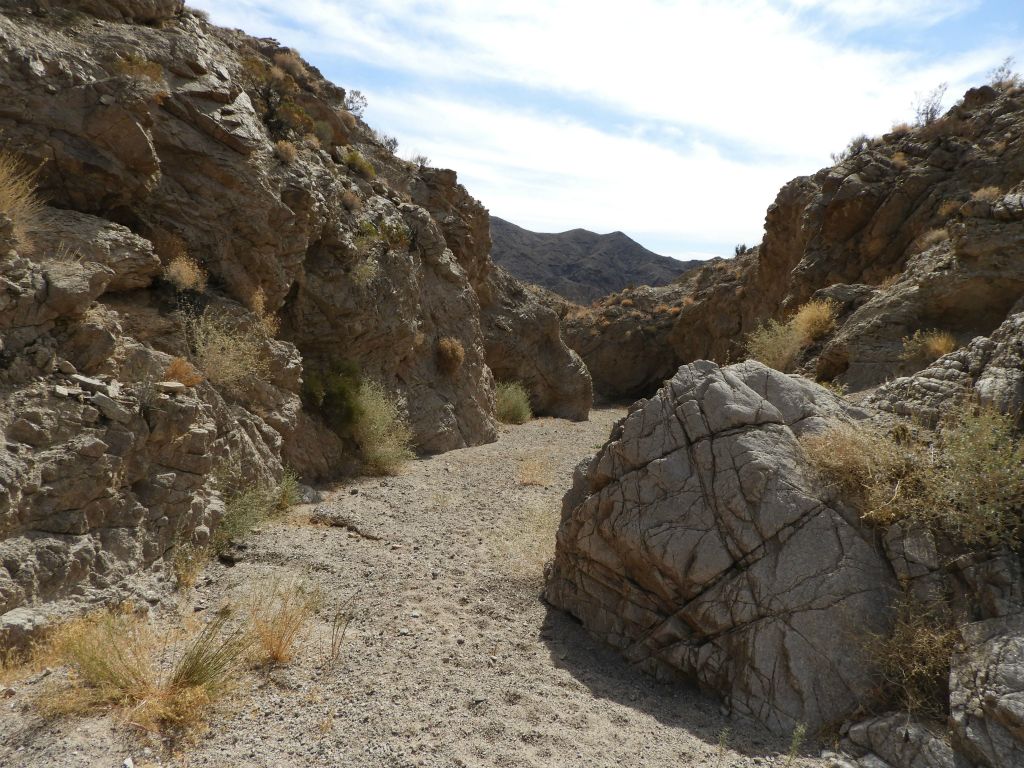 A very distinct rock on the right side as we headed around yet another bend:
