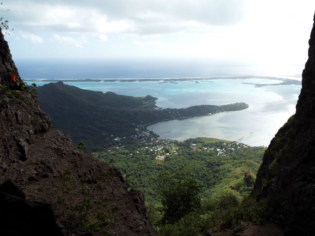 There are very few places in the world which have a view as beautiful as this one of Bora Bora's lagoon and motus: