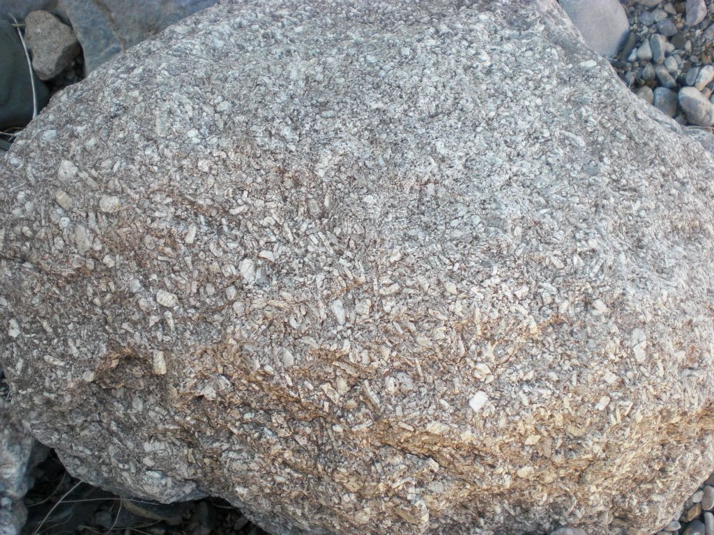 We found lots of pretty rocks like this one along the way into the gorge: