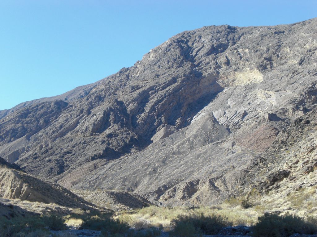 Notice how the lower canyon is a wide open place with grand vistas: