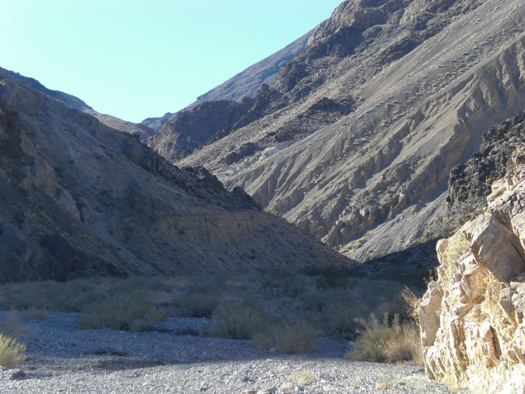 The canyon turns into more of a winding hike instead of long straight sections: