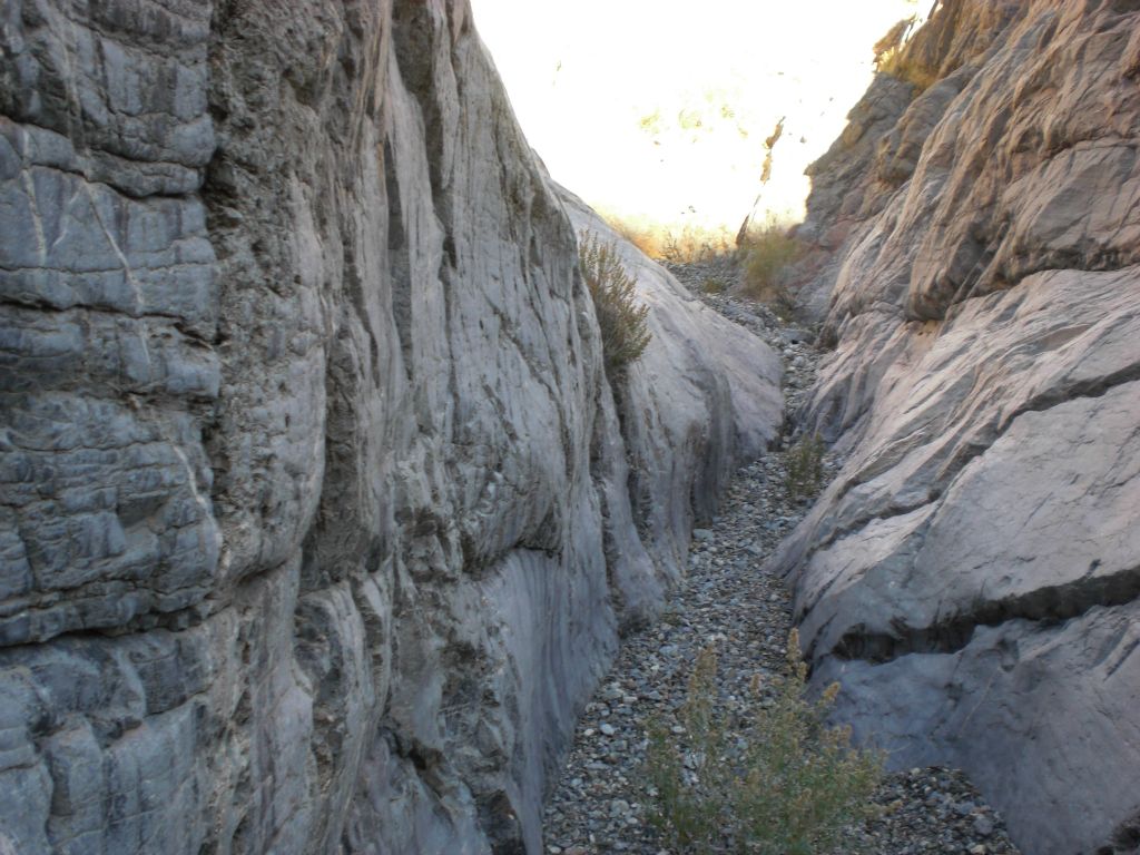 Beautiful scenery in the 5th Narrows as a small passage cuts between the canyon walls: