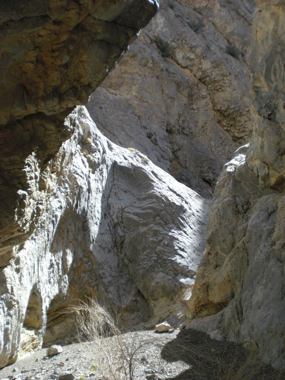 Time to once again climb a small dry fall.  There is more to see in the 1st Narrows passing through this area: