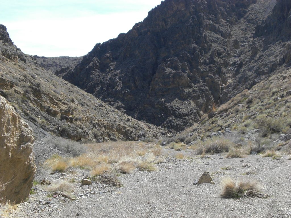 Backtracking out of the narrows and returning to the spot where we came down from the bypass: