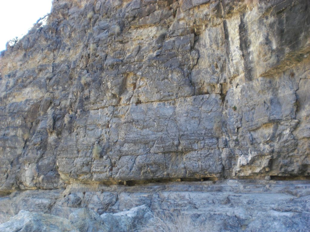 Zooming in on the rock walls which we were passing by in this area: