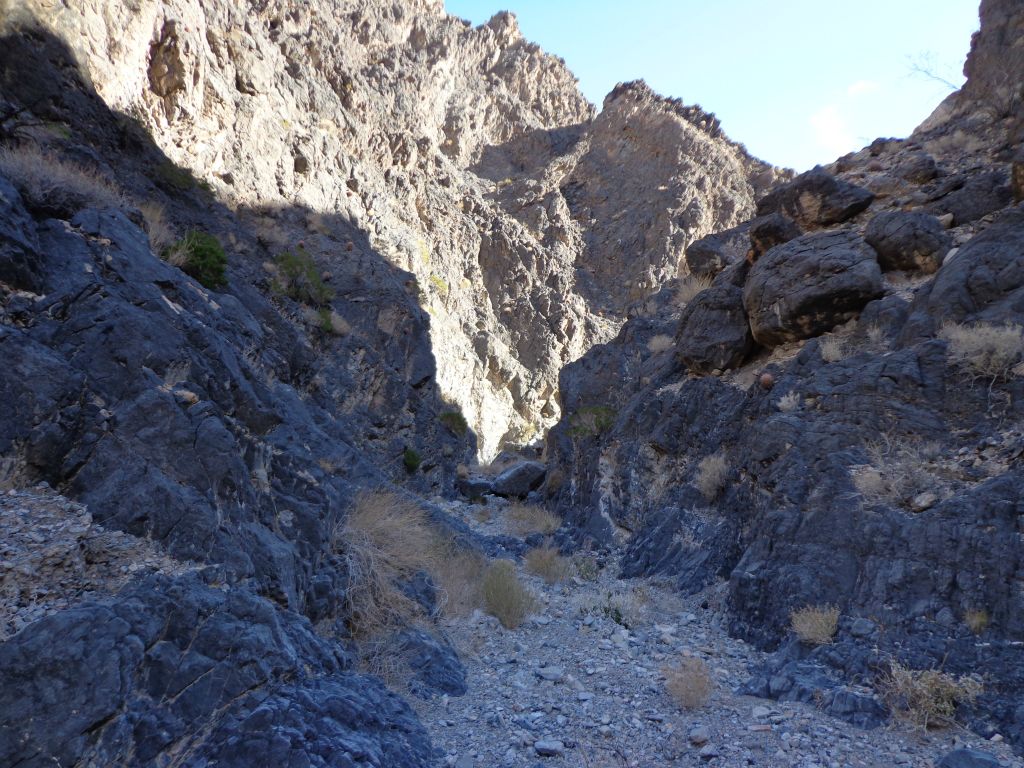 This side canyon proved to be really interesting and gave us some nice photos: