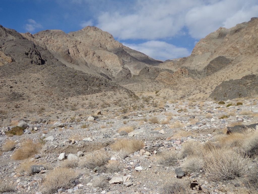 Back out in Dry Bone MSC and looking to accomplish our main objective which was to hike at least 3 miles up the canyon to the end of all the narrows as seen on satellite imagery: