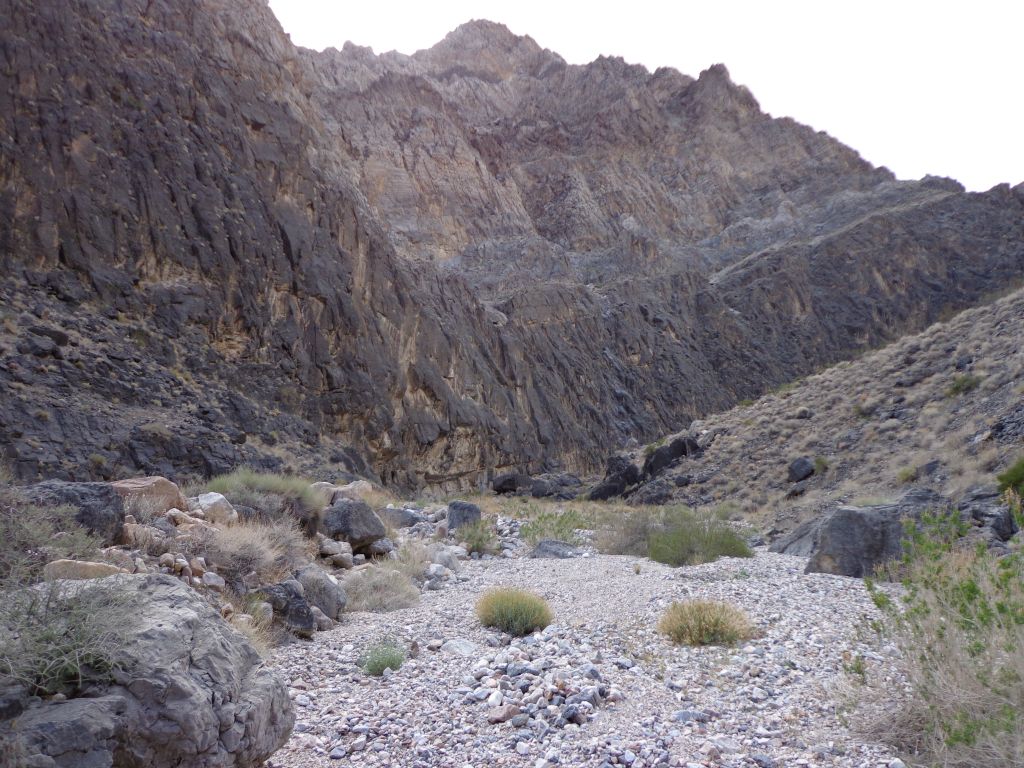 Though we were beyond the 1st Narrows now, the canyon continued to be very impressive on a grand scale: