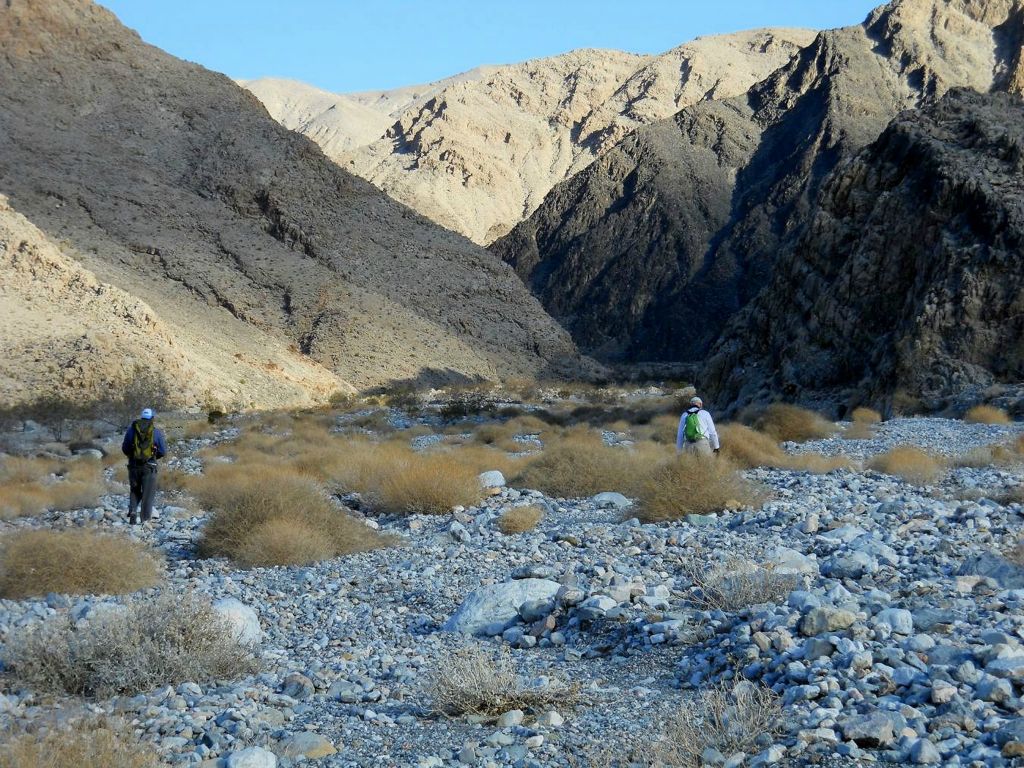 We began our 1 mile hike through Lower Dry Bone Canyon: