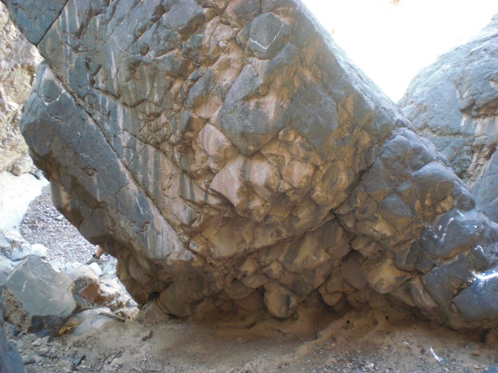 That's a very large and strong base at the bottom of the bridge: