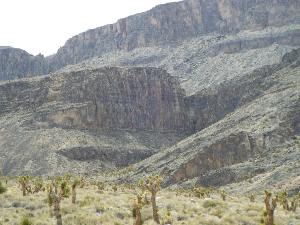This is such a magnificent part of the Cottonwoods to hike through which sees very little visitation:
