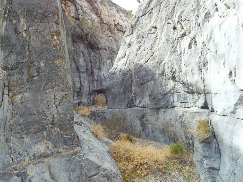 The canyon walls continued to close in tighter as well: