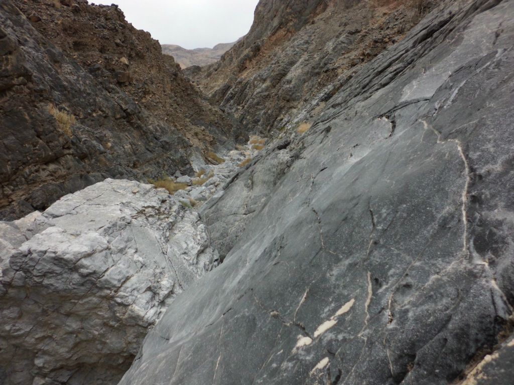 After I climbed this part, I had a better view of the giant polished rock slab: