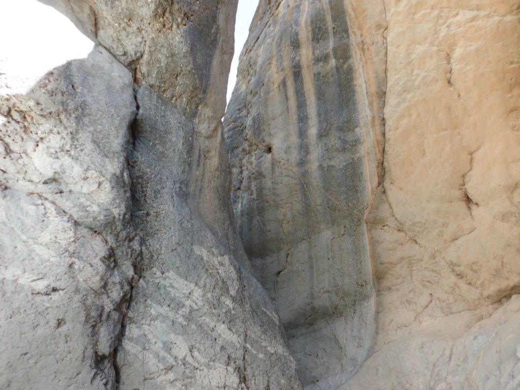 But soon the narrows changed direction and the sun was blocked out, allowing for the true beauty of the area to be seen: