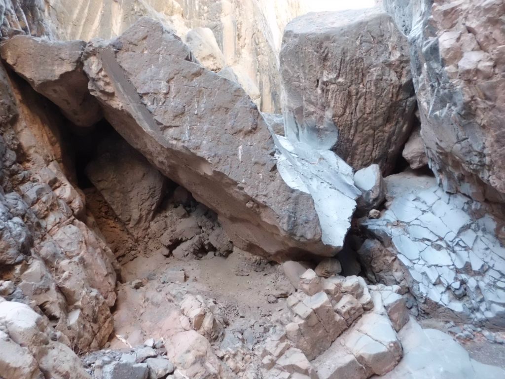 From even further back, you can see that the chute is the only way up and down: