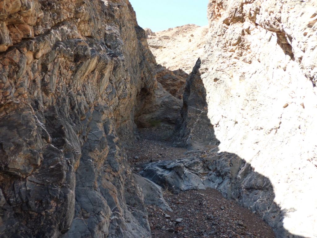 Virtually the whole canyon is narrow like this.  So I decided to label the narrows by way of specific interesting sections which are divided into three areas: