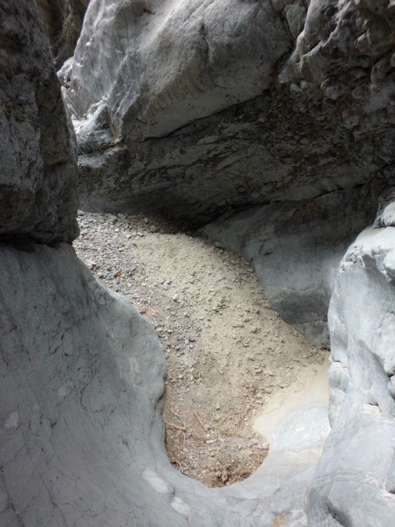 Thus, we had to head back down. But there were some more beautiful spots that I photographed on the way back: