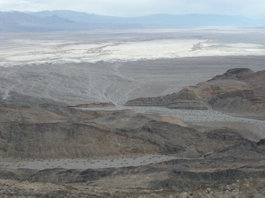 The flatlands of Death Valley stretch out below the Slab Canyon ridge: