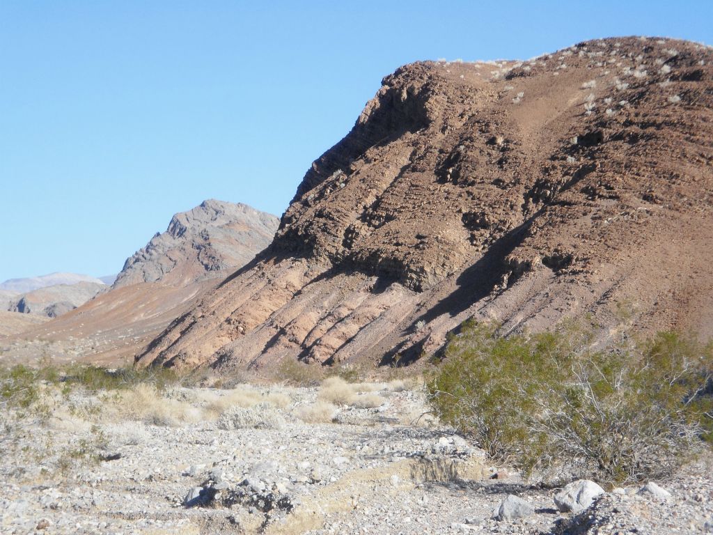 The hillsides to the right were our guide to follow 5 Mile Rock Canyon for the first 6 miles: