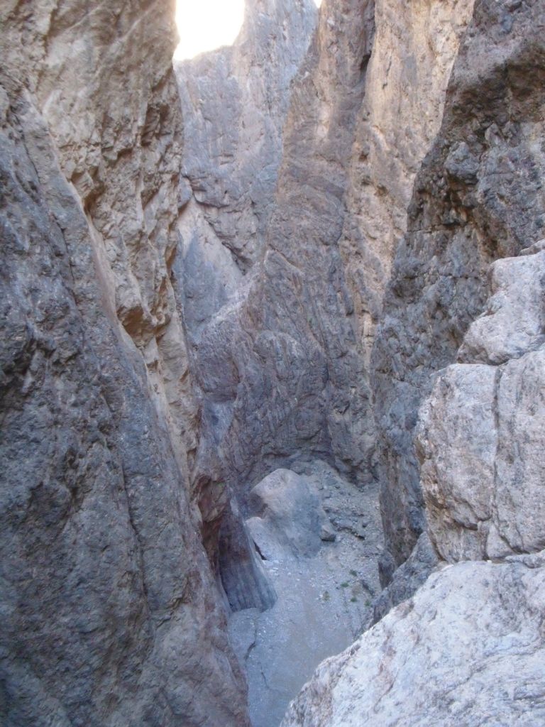 Here is an outstanding view of the narrows beyond Big Fall.  If you follow the wash below with you eyes, you can see what is likely the 2nd dry fall (15 feet) starting by the large boulder: