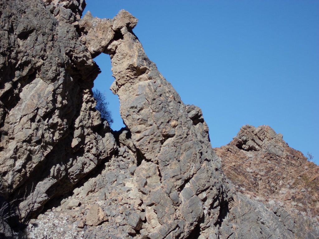 A close-up of the 3rd rock arch: