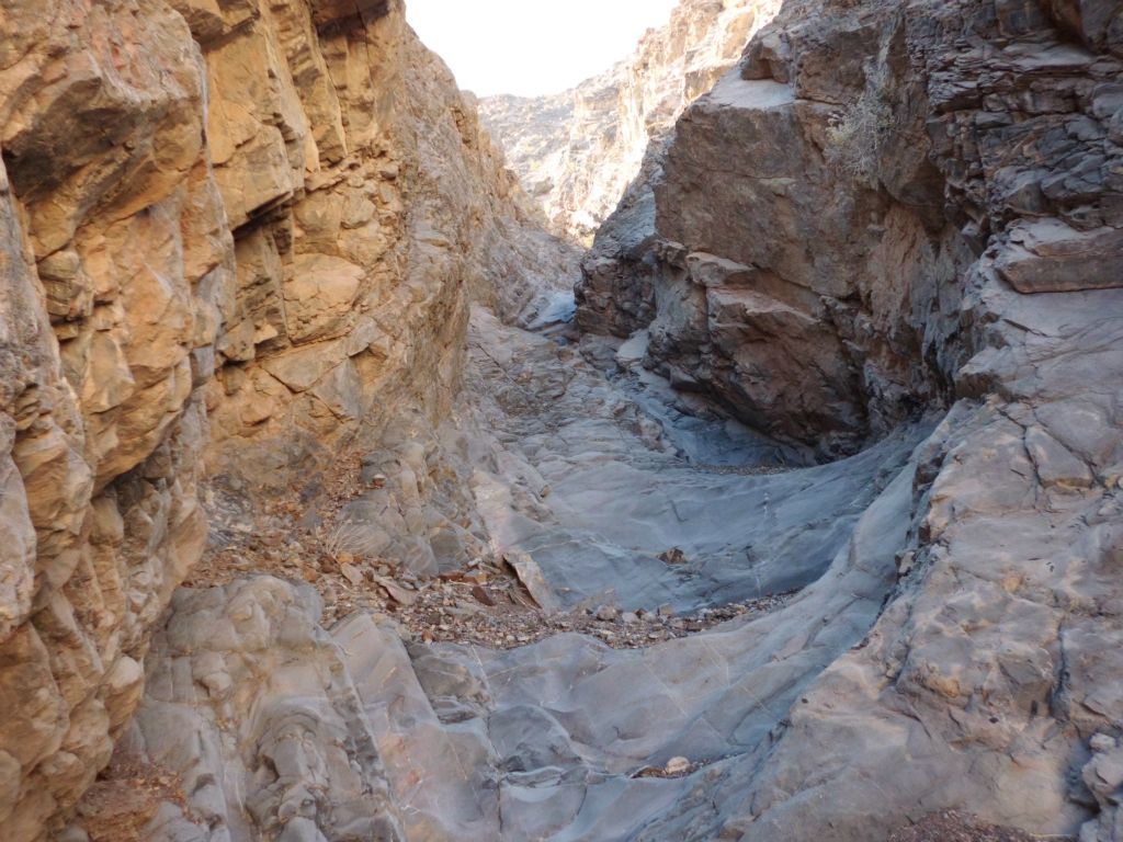 More twisted enclosed narrows in the upper canyon: