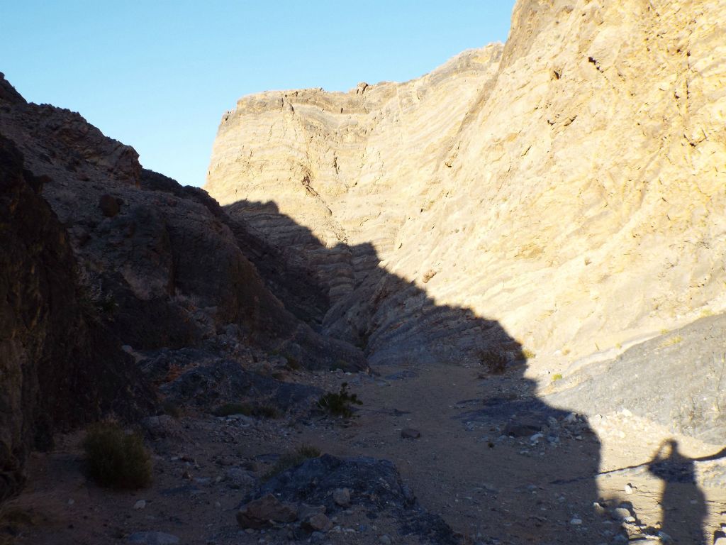 The wash immediately closes in tightly.  In spots like this, you never know when a major dry fall might appear: