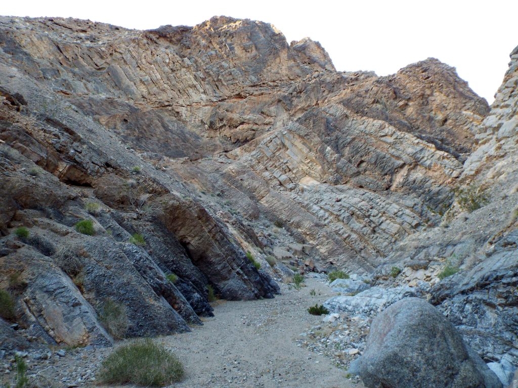 Continuing to head down canyon with no hindrance, much to our surprise: