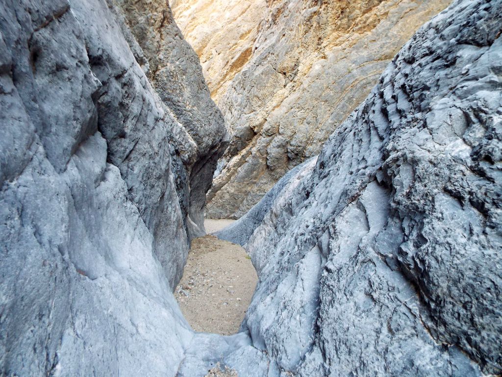 I love slot narrows where you can touch both sides of the wall at the same time: