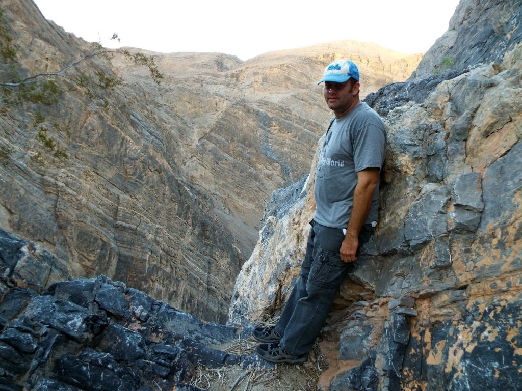 This is the lookout bench not far from Pothole Falls which allows you to see into the lower canyon.  Please use caution when standing at this spot: