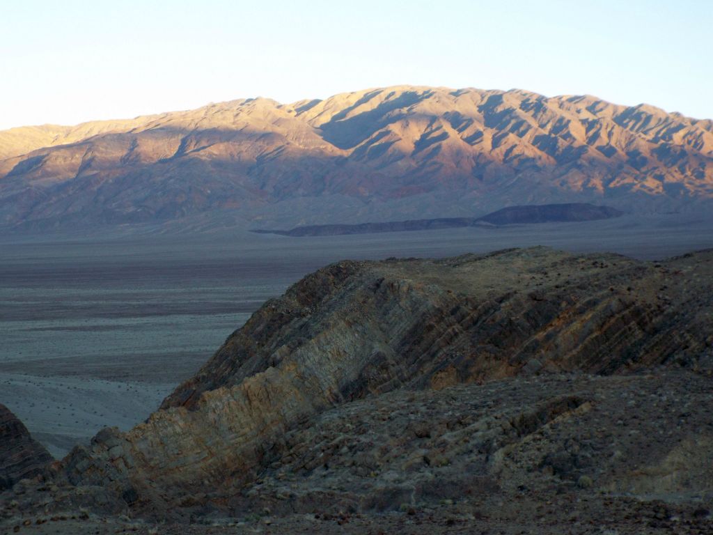 The sun was now setting and the last light of the day was shining on Tucki Mountain: