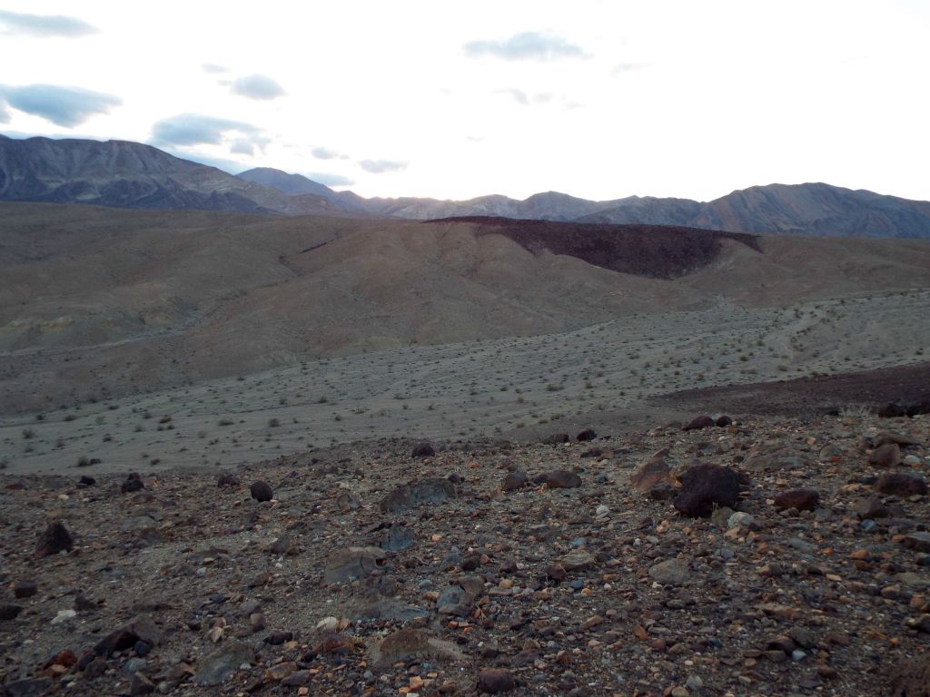 From the top of the ridge, it was a much easier drop down the other side to reach the wash:
