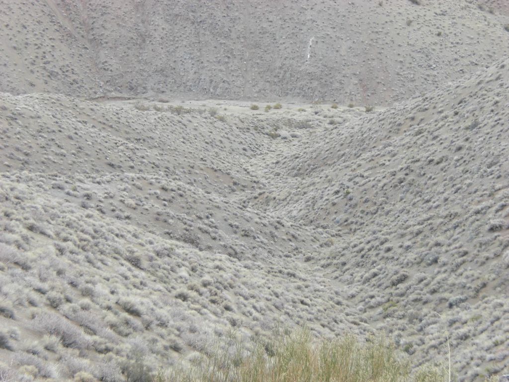 And this was what they could see, a steep descent which was necessary to drop into Dead Horse Canyon: