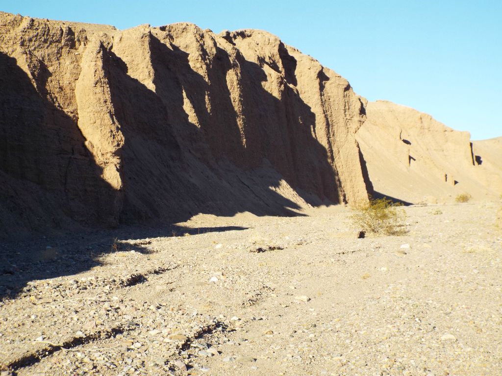 Sure enough, this is an area of tall vertical cliffs which really stands out in this generally shallow area: