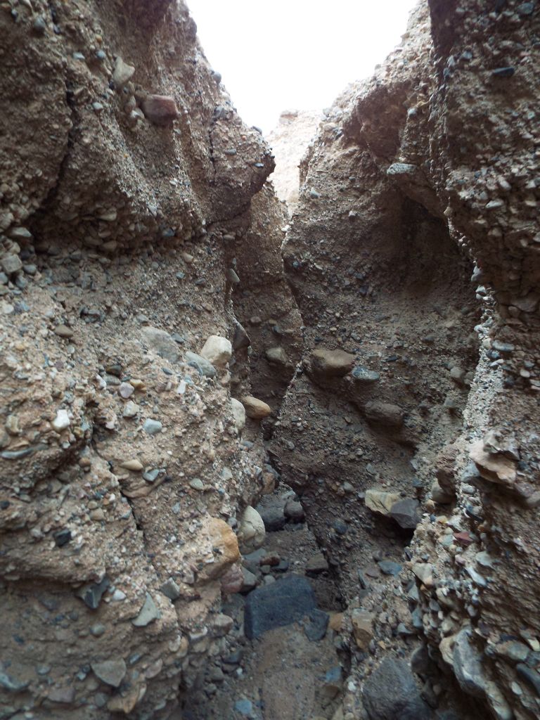 Even at wider areas, sharp wall edges jut out toward the opposite side: