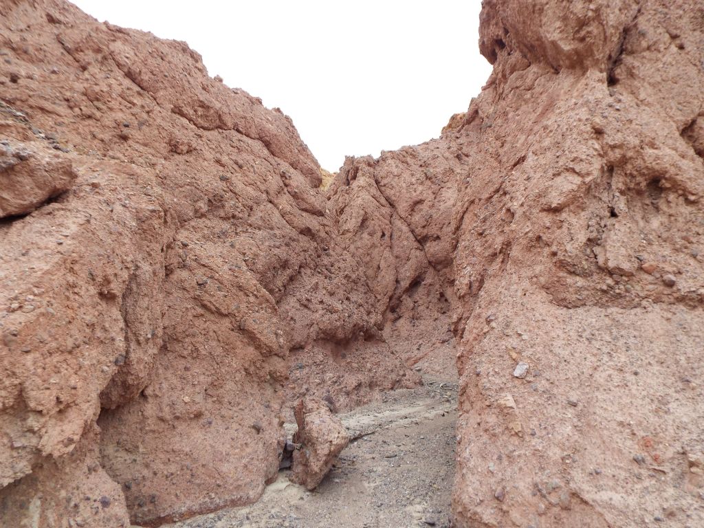 Entering a 3rd section of narrows made up of darker red conglomerate rock: