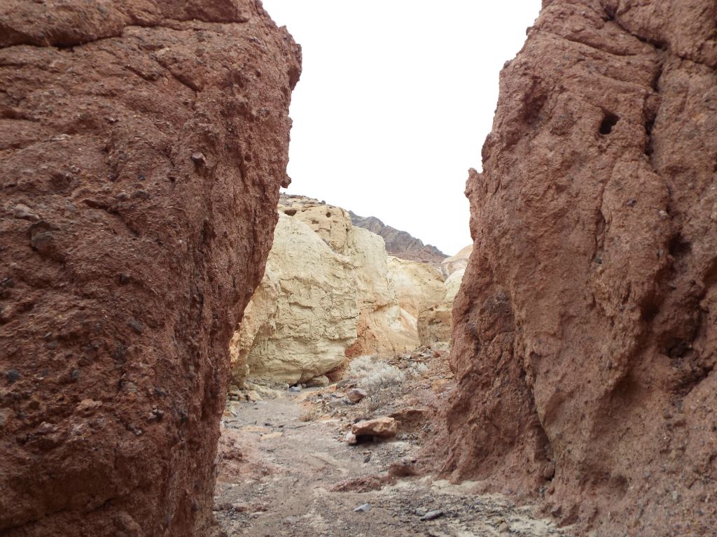 Note the contrast in the visible rock colors.  Funeral Slot MSC has a lot of variety to it: