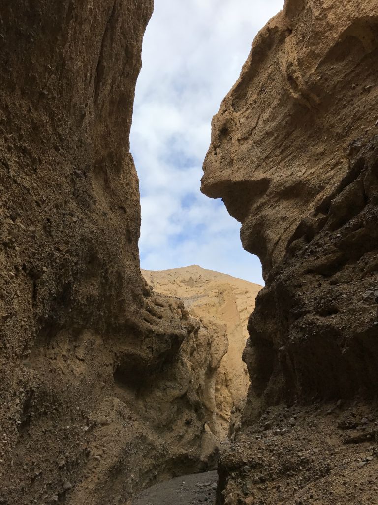 The height of the canyon walls within Funeral Slot is incredibly high: