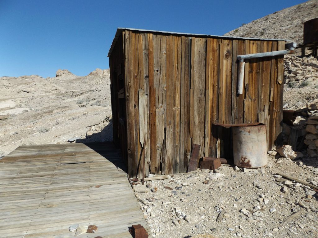 Cyty's cabin (or shack) is made of wood and was built on level ground made possible by the rock platform seen in the previous picture: