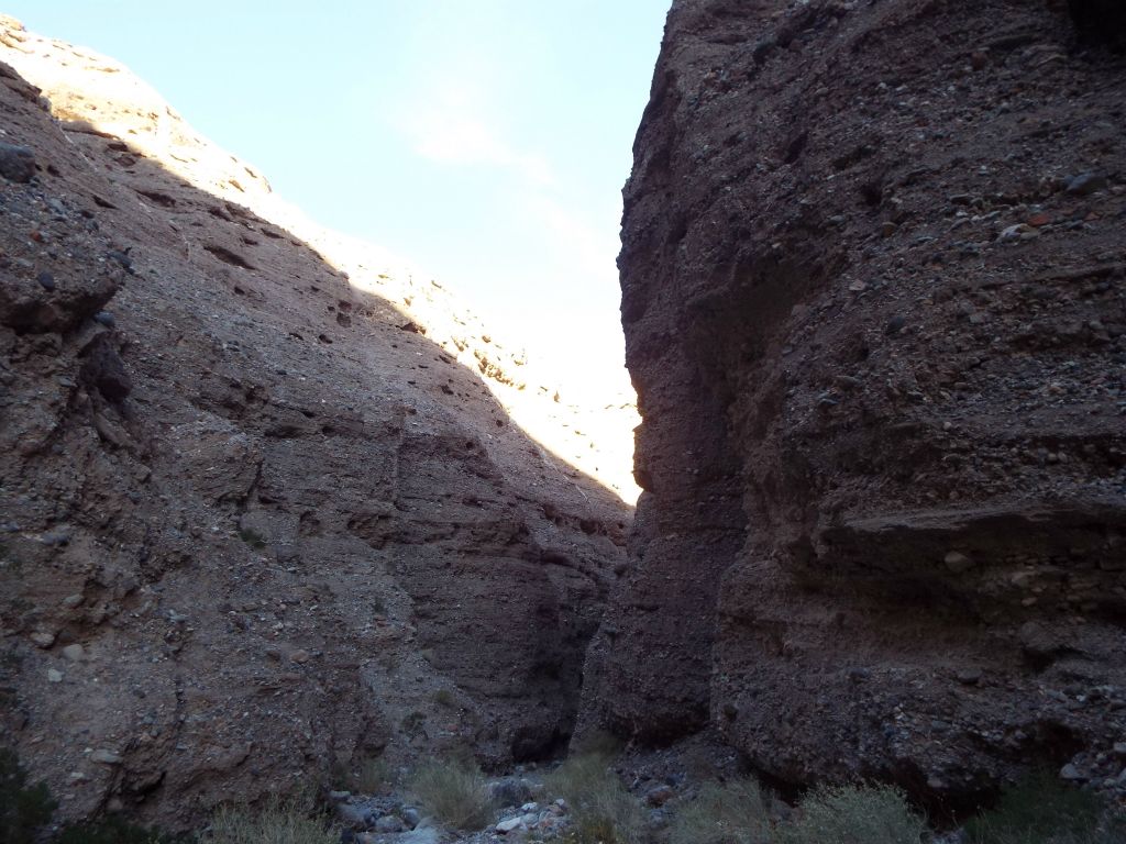 The canyon walls appear to be closing in close together: