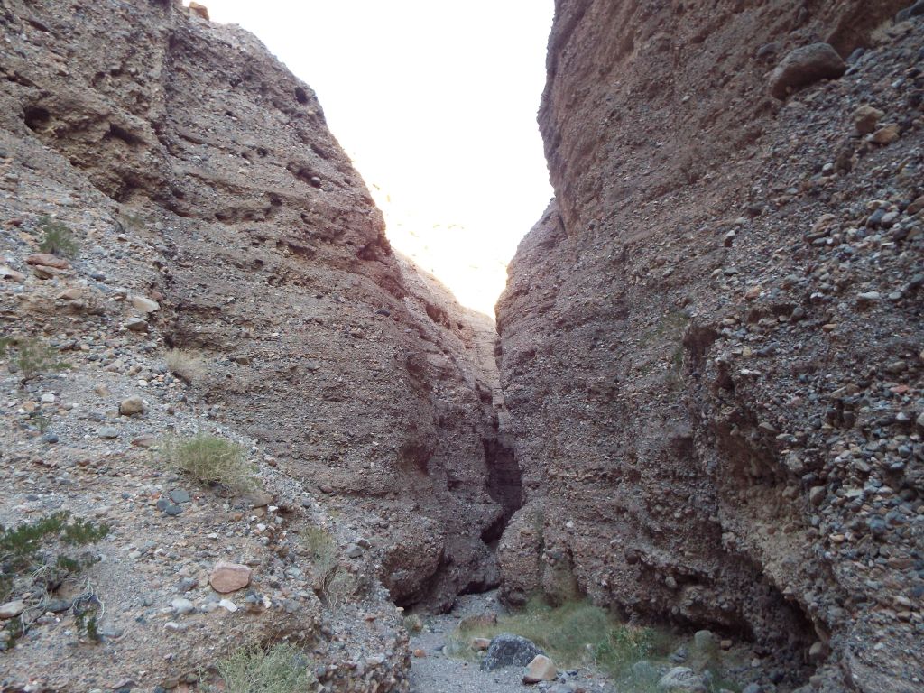 Up ahead, we could see a short section of narrows taking shape: