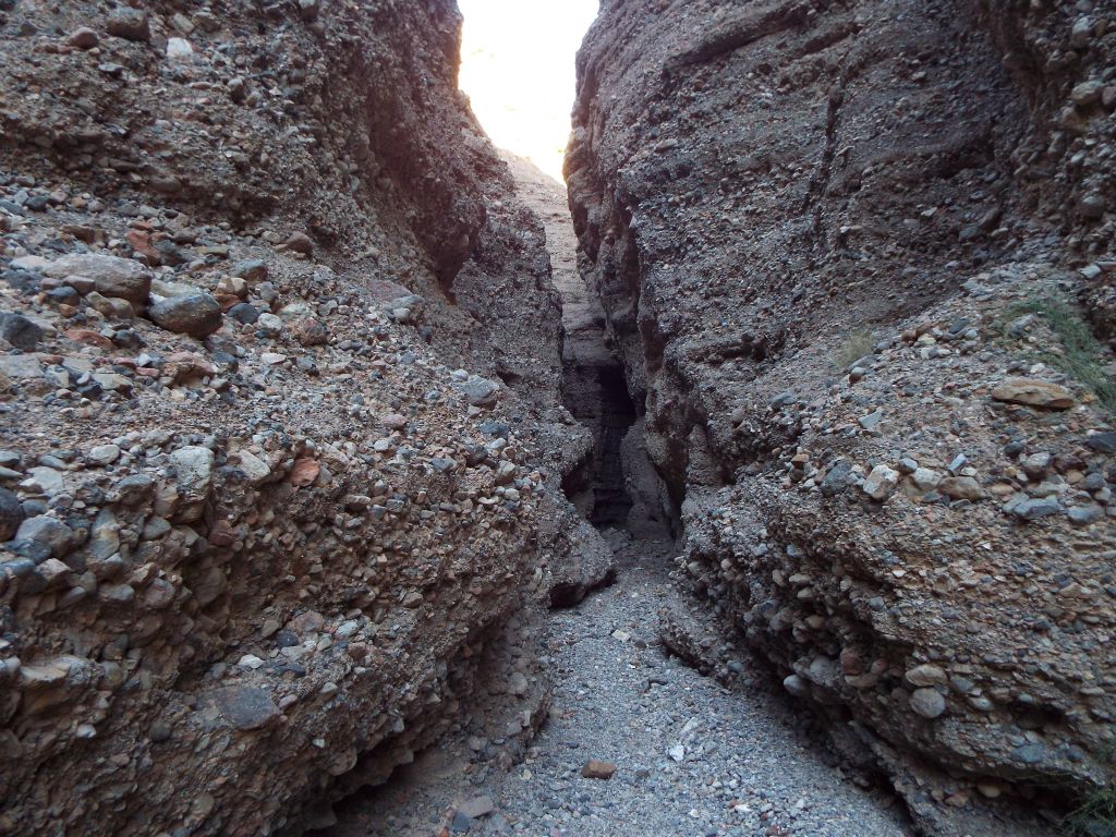 Looking straight down the middle of the narrows: